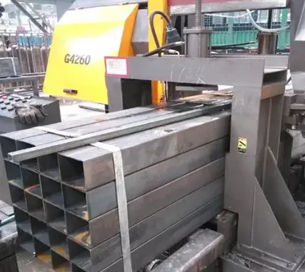 ASTM A500 dobs sekcija cinkota metinātā kvadrātveida pīpē