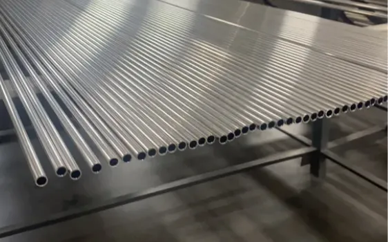 Liels diametra spirālveida metināts karstais aukstais apaļais kvadrātveida taisnstūra metāls bezšuvju tērauda caurule